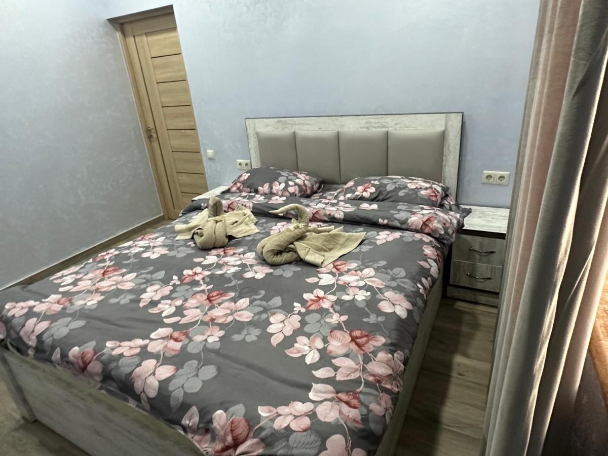 Our House Bed and Breakfast Vagharshapat Buitenkant foto